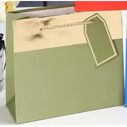 Подарунковий пакет...